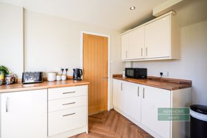 Photo 21- click for photo gallery